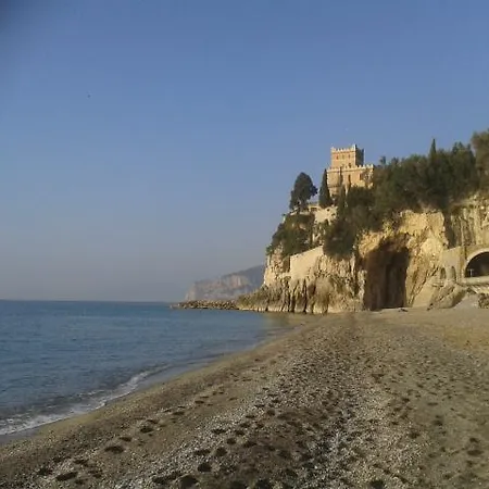 Casa Papaveri Rossi * פינאלה ליגורה