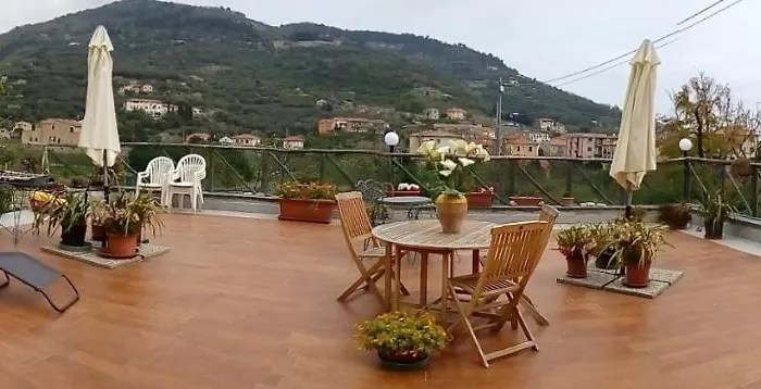 Casa Papaveri Rossi * Finale Ligure