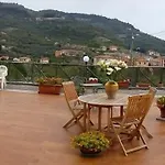 Casa Papaveri Rossi * Finale Ligure