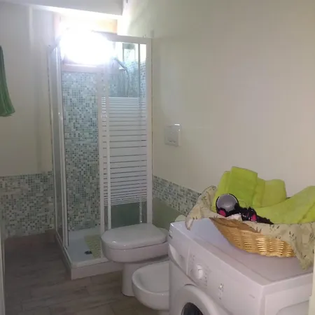 Apartment Casa Papaveri Rossi Finale Ligure