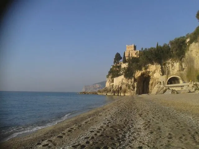 Casa Papaveri Rossi * Finale Ligure
